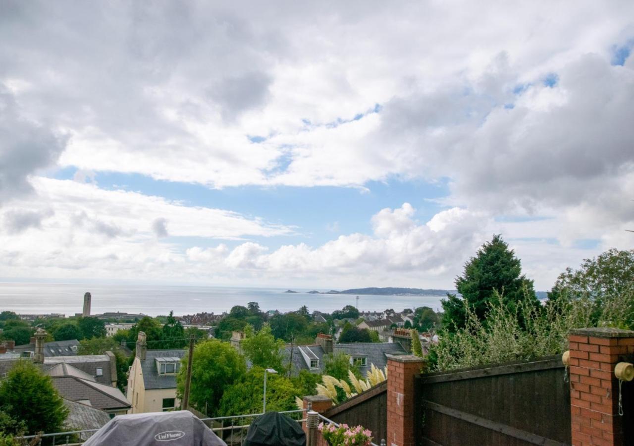 Holiday home The Old Vicarage Swansea